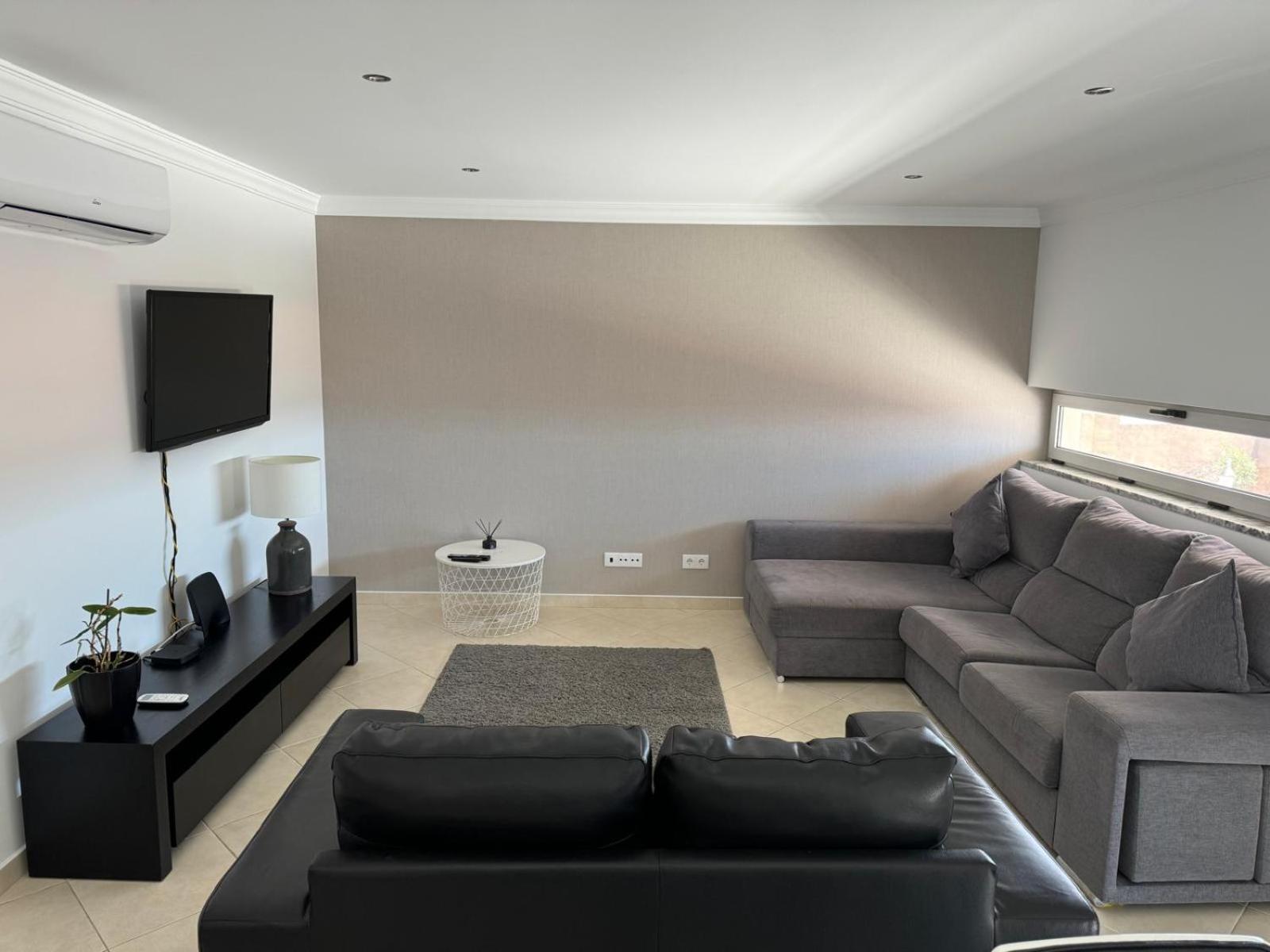 Modern 2 Bed Apartment 5Km Carvoeiro Lagoa  Extérieur photo