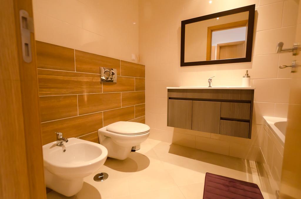 Modern 2 Bed Apartment 5Km Carvoeiro Lagoa  Extérieur photo